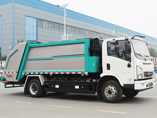 8方純電動(dòng)壓縮式垃圾車(chē)